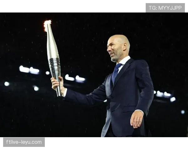 姆巴佩高度评价齐达内：足坛传奇影响力引发热议