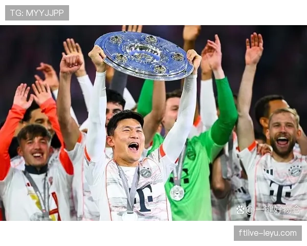 金玟哉转会费再创新高,市场热议其亮眼表现 金玟哉转会费再创新高,市场热议其亮眼表现