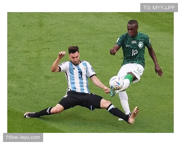 塔利亚菲科助攻频频，状态回暖助球队边路进攻稳如磐石