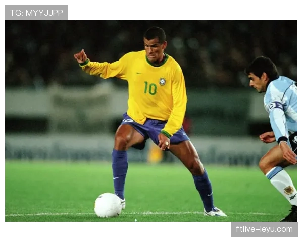 热苏斯的表现稳健，展现出从青涩新星到足球巨星的辉煌历程