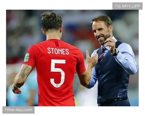 约翰·斯通斯：从传统中卫到战术多面手的角色跃迁分析